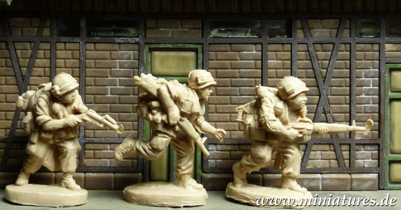 US Infanterie in Vietnam mit M79 Granatpistole, und M16 Sturmgewehren.