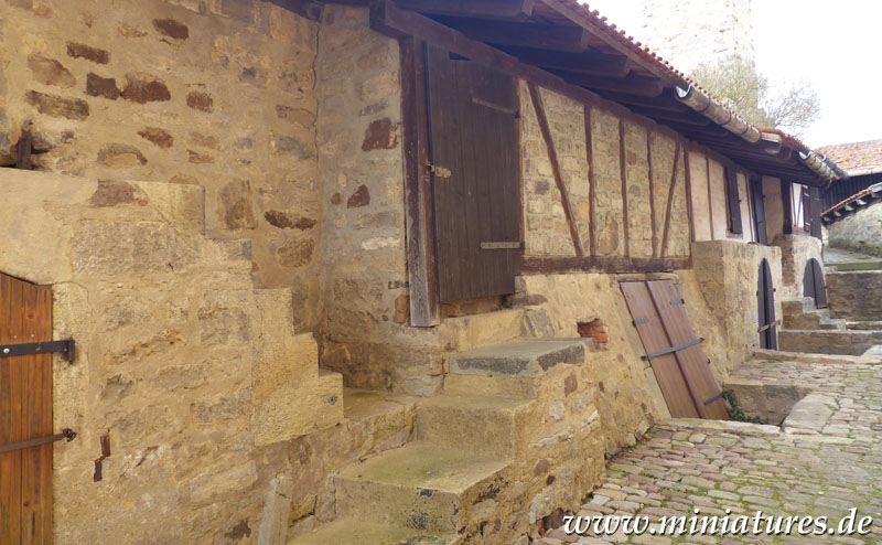 Kleine Steingaden in der Kirchenburg zu Ostheim vor der Rhön.