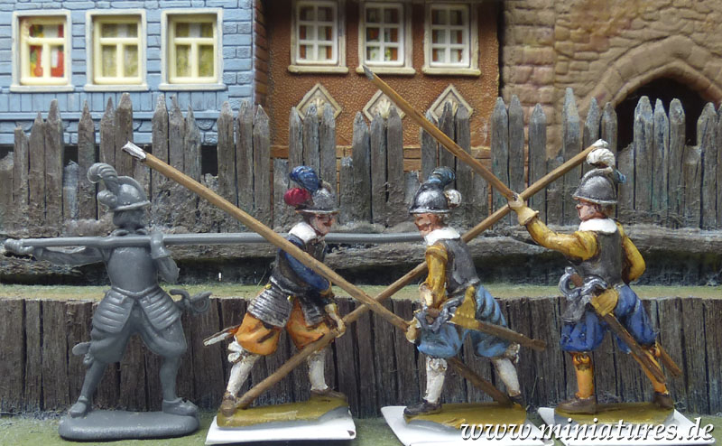 Kaiserliche Pikeniere im Dreißigjährigen Krieg, 1:72 Figuren Revell 02556.