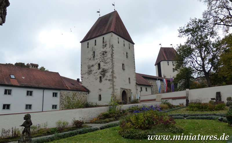Schloss Neuburg am Inn, Vorburg.