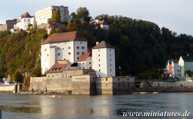 Die Veste Niederhaus an der Mündung der Ilz in die Donau bei Passau.