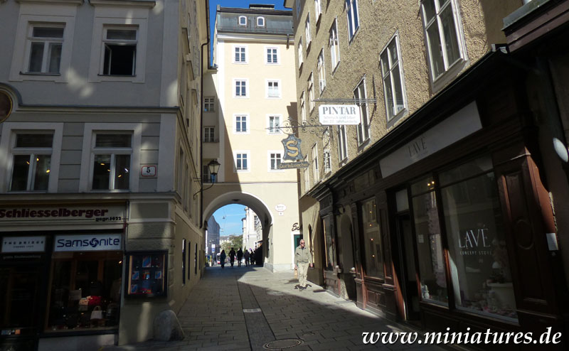 Die Dreifaltigkeitsgasse in Salzburg.