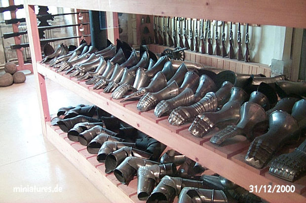 Waffenkammer im Armeemuseum in Paris.